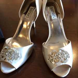 Badgely Mischka “salsa” shoes